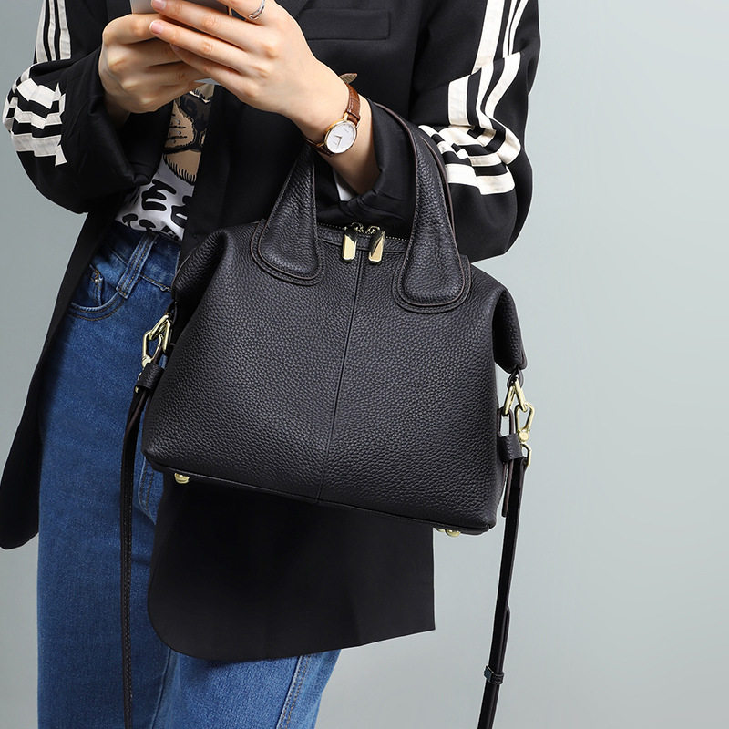 包包2026夏季斜挎包时尚大容量高级感轻奢单肩真皮女包黑色高档