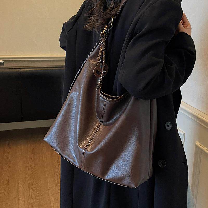 托特包包女包女2026新款夏季高级感单肩包大容量通勤百搭网红包