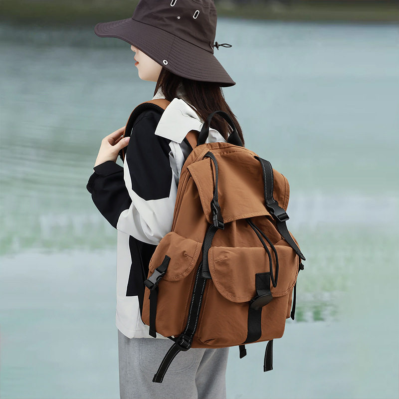 登山包双肩包女户外新款大容量防水轻便旅行电脑背包男女书包冬季