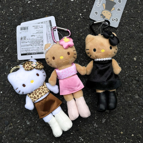 日本大长腿短裙黑皮Kitty猫挂件