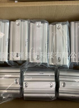 气缸 CDQ2B32-30DMZ-XC8 薄型气缸单杠双作用气缸