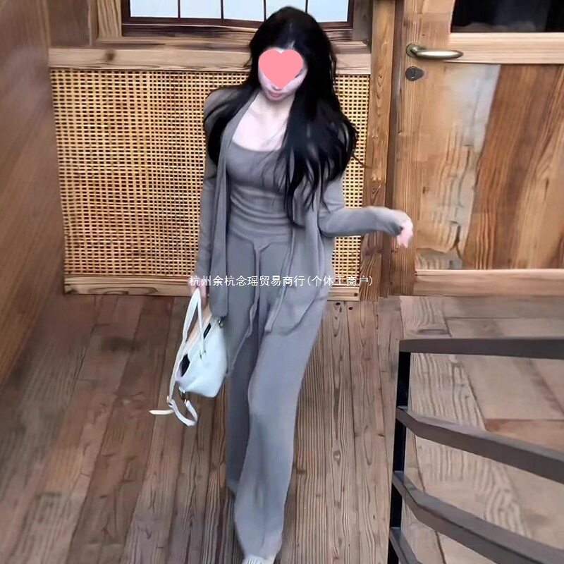 今年流行清冷松弛感韩系穿搭三件套女装秋季新款上衣搭配裤子