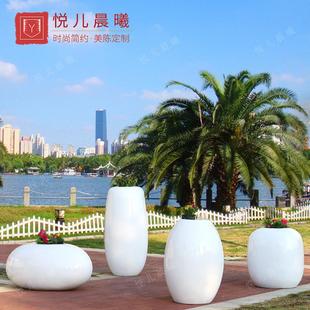 热卖玻璃钢花盆组合商场美陈落地装饰花瓶器田园蛋形花器厂家直销