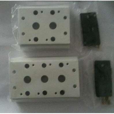 4V310-10电磁阀汇流板300M系列2F3F4F5F6F7F8F9F10F11F12F13F14F