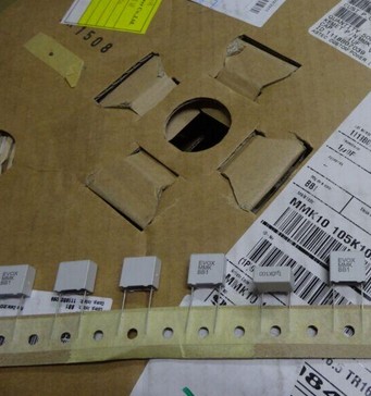 EVOX RIFA MMK5 63v1UF 63V100nf  薄膜电容 5MM 长脚