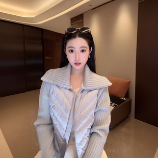 大李plus95斜排骨大翻领白鹅绒服女秋冬针织拼接设计感轻薄羽绒服
