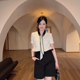 大李plus冰感醋酸条纹飘带V领衬衫女夏季亲肤透气宽松休闲上衣