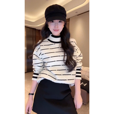 羊毛混纺不规则金扣针织