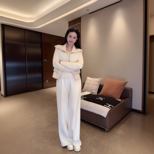 大李plus95斜排骨大翻领白鹅绒服女秋冬针织拼接设计感轻薄羽绒服