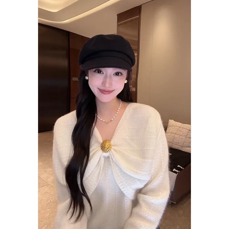 大李plus羊驼毛秋冬V领白针织衫女设计感内搭可外穿软糯宽松毛衣,女装/女士精品,毛针织衫,淘宝优惠券,粉丝福利购,淘宝优惠卷