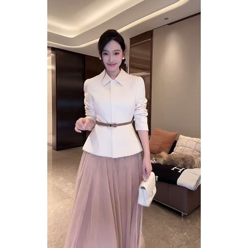 大李plus70醋酸粉一体式白西装裙女春季假两件优雅时髦长款连衣裙