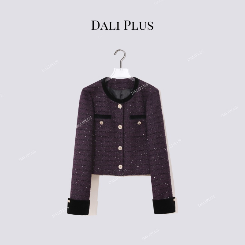 巨显白拼丝绒轻奢单排扣香风外套