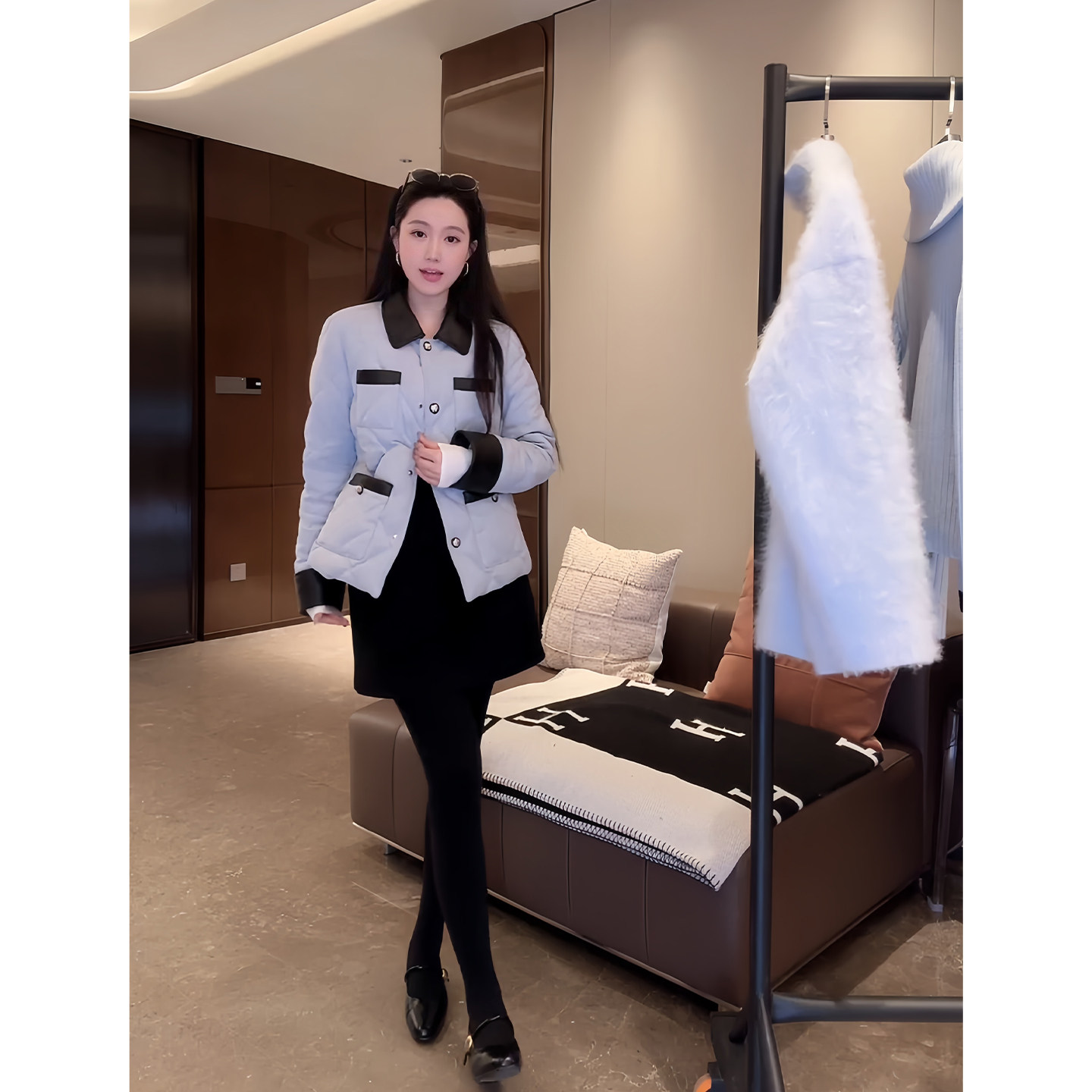 拼皮撞色气质短款羽绒服外套