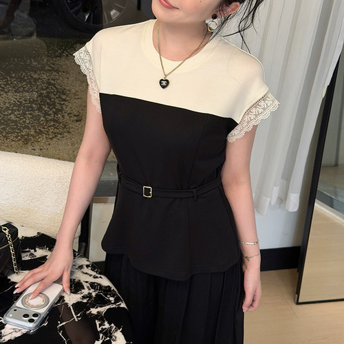 大李plus黑白撞色蕾丝飞袖收腰T恤女夏季醋酸拼接莱赛尔针织上衣