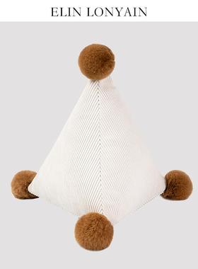 EINLOL饰NY兔AIN现代简约毛球三角咖色白色绒EL220902面靠垫样板