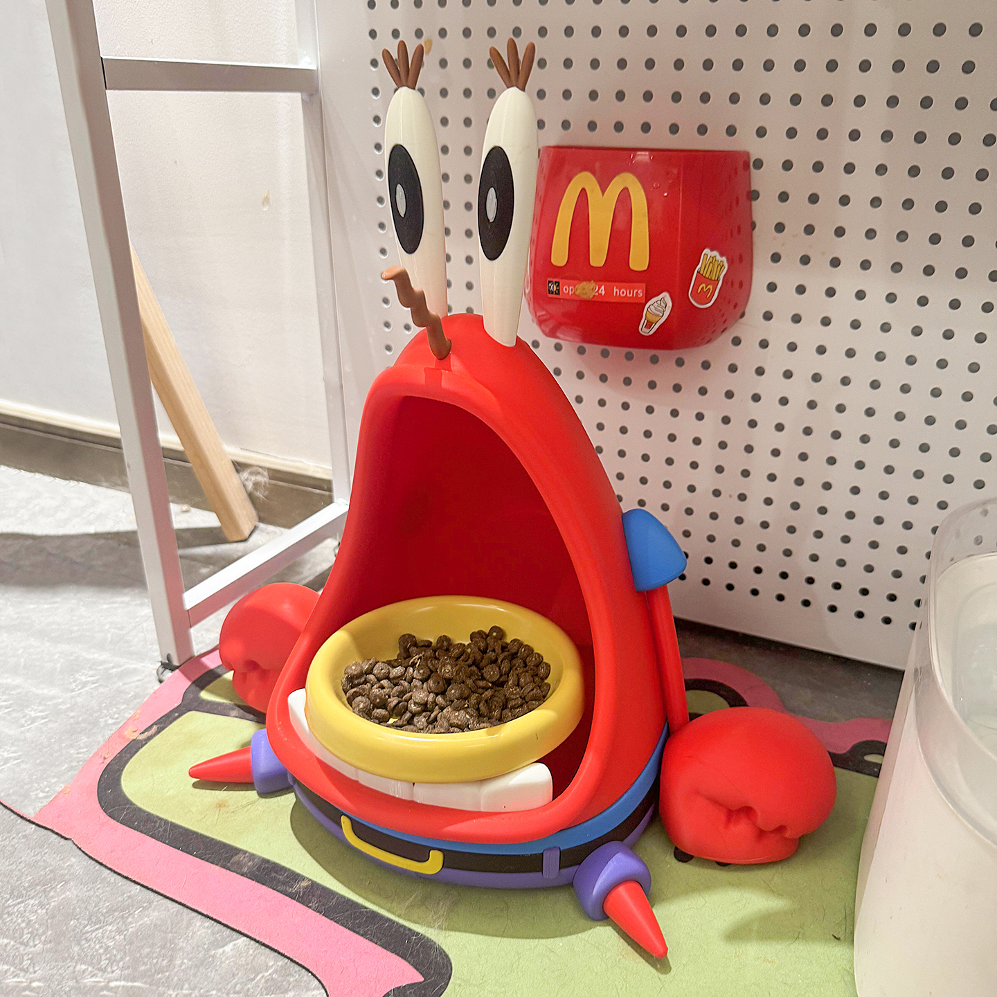 蟹老板猫碗猫食盆大口径3D打印狗碗防打翻保护颈椎创意防溅摆件