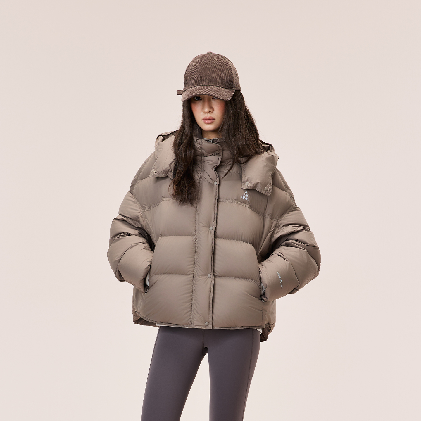 又见高山MetaMount CITY 超轻立体廓形连帽羽绒服700蓬90鹅绒秋冬