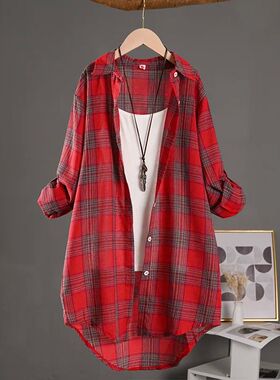 Loose long sleeved checkered shirt for women女士长袖格子衬衫
