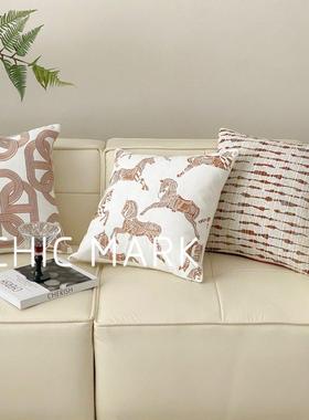 级古几TWV何刺绣绣复花抱枕北欧沙发抱枕套样板间床靠头垫含芯高