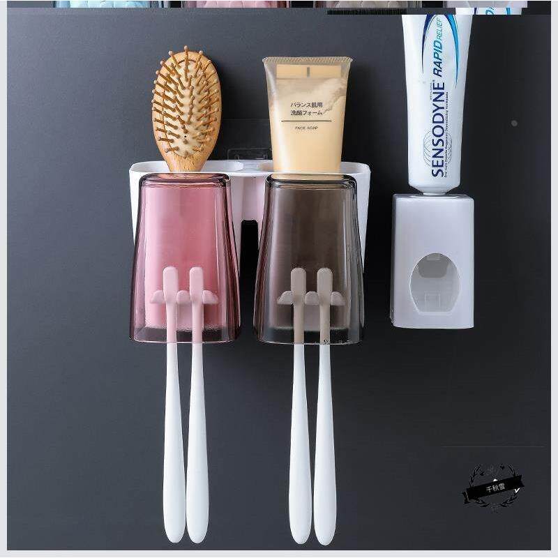 牙刷架置物架免打孔壁挂式卫生间浴室吸壁式情侣双人放牙刷牙杯架