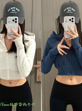 From上新~全新配色/Scua短款修身收腰加绒保暖连帽运动外套女秋冬