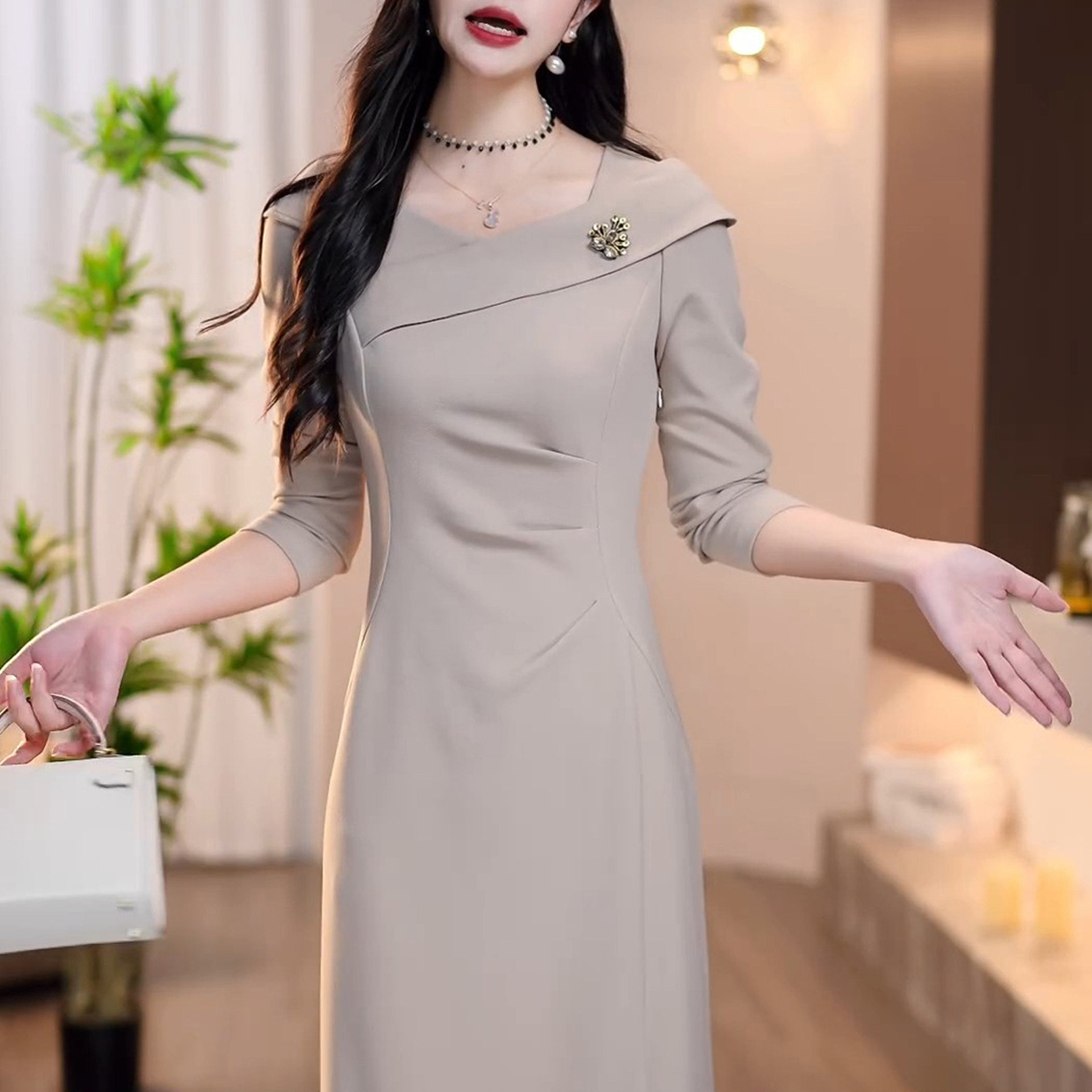 秋季新款气质优雅收腰显瘦连衣裙女时尚休闲中长款开叉设计感裙子,女装/女士精品,连衣裙,淘宝优惠券,粉丝福利购,淘宝优惠卷