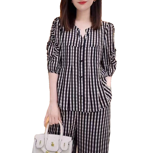 2026年夏季新款时尚气质遮肚显瘦套装女条纹短袖上衣阔腿裤两件套