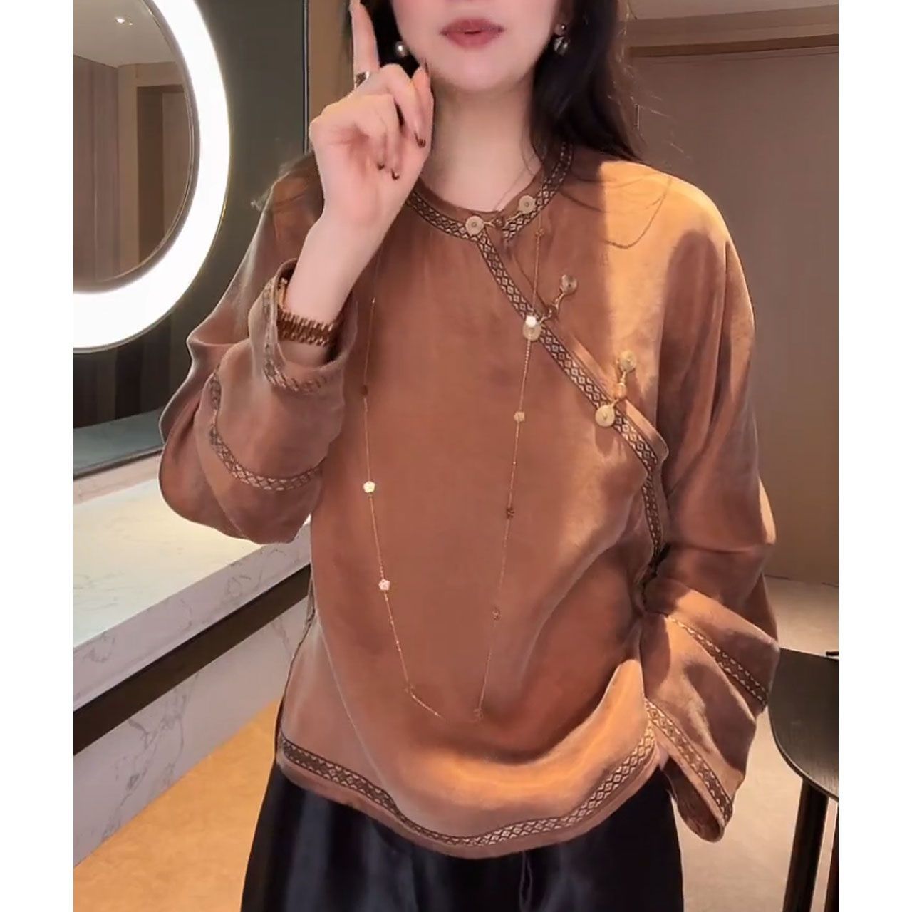 新款气质显瘦长袖连衣裙女