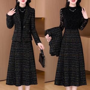 气质西服套装女2026秋季新款时尚西装外套+蕾丝拼接连衣裙两件套