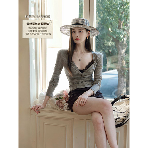 且可ChillCozy0栀笺 修身显瘦纯欲心动款蕾丝胸衣蚕丝天丝针织T恤