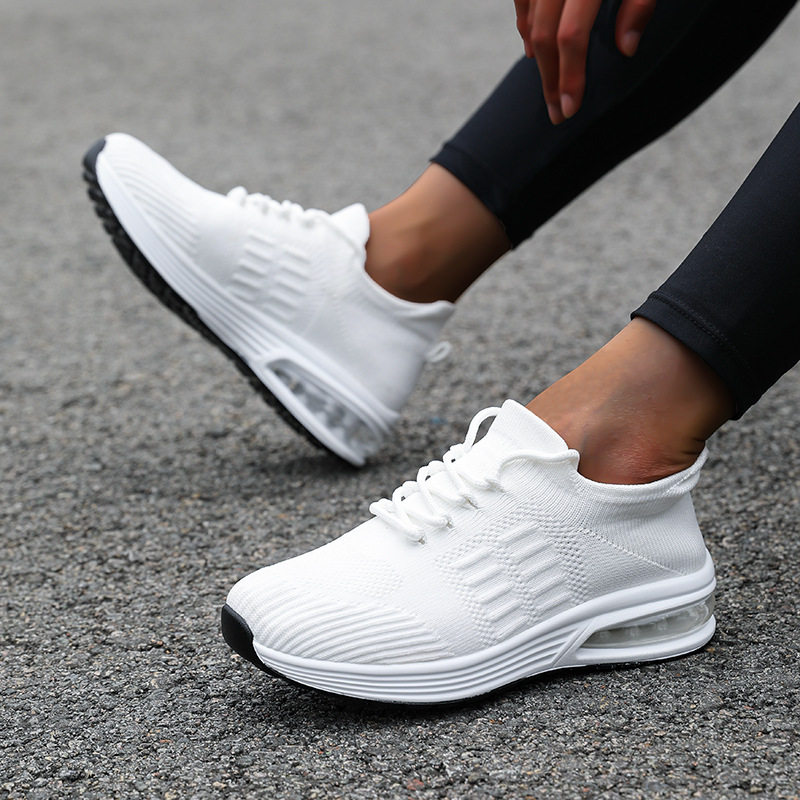 时尚潮鞋气垫款超轻一脚蹬懒人鞋飞织透气四季款百搭运动休闲潮鞋