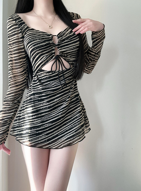 2026新款保守平角连体度假泳衣女裙式显瘦高级绝美纯欲风性感温泉