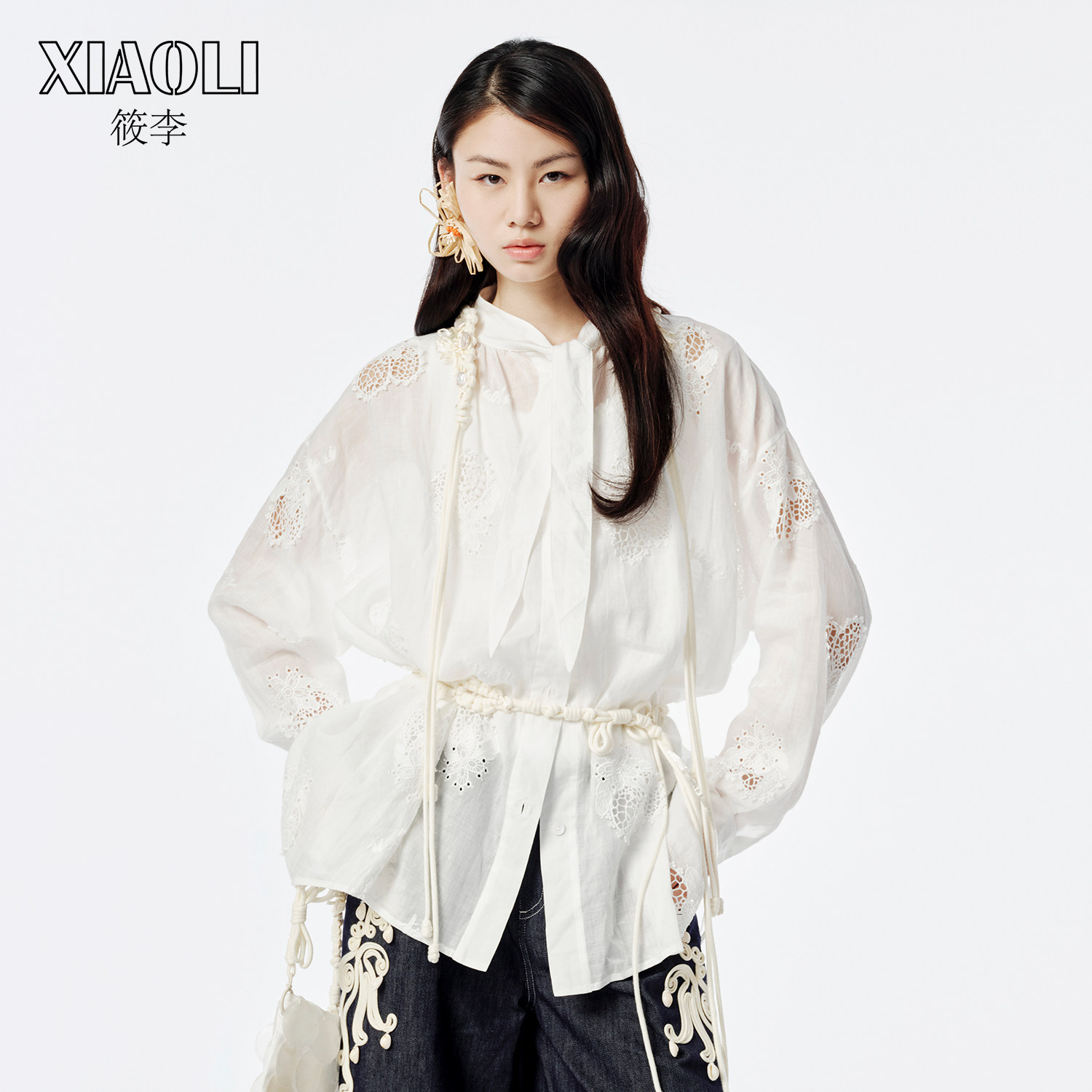 XIAOLI筱李 25春夏新品白色柠檬刺绣镂空绣花飘带衬衫淡人穿搭