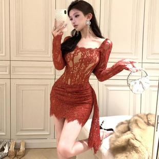 蕾丝拼接方领长袖 短裙子 连衣裙女春夏红色紧身包臀裙纯欲收腰修身