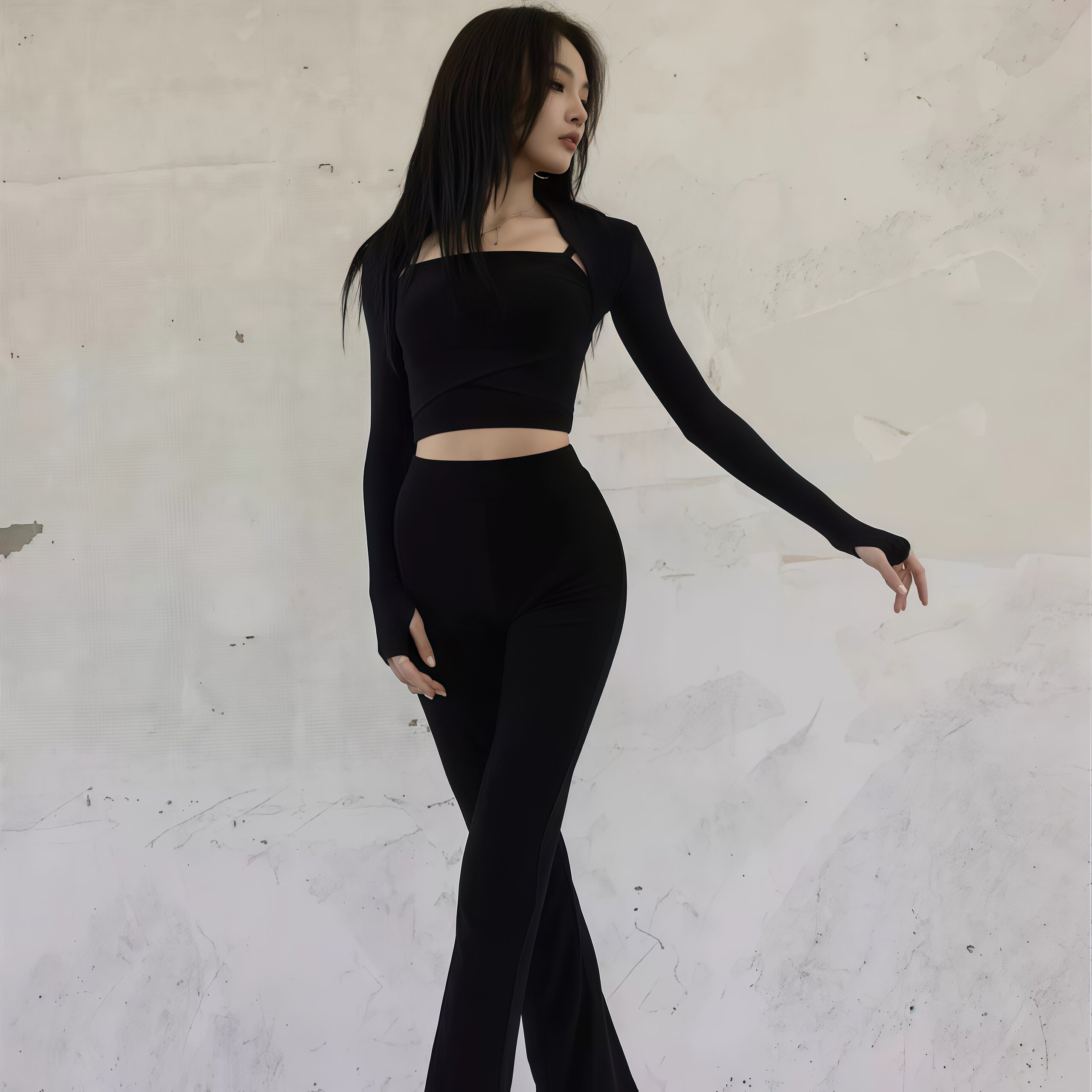 2026秋季新款成人拉丁舞服高级感吊带喇叭裤长袖分体套装练功服女