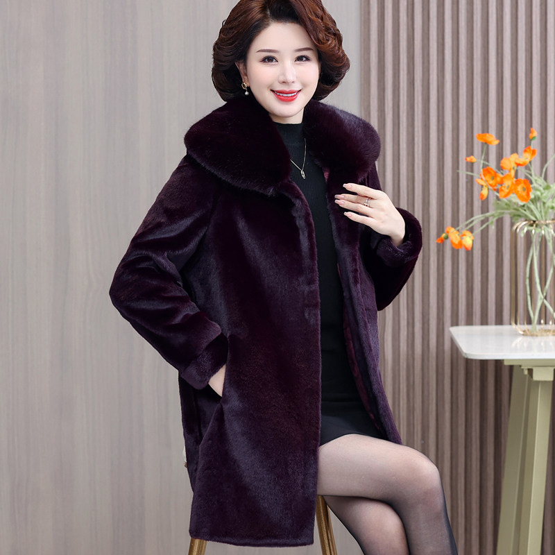 中老年皮草外套妈妈装水貂绒大衣