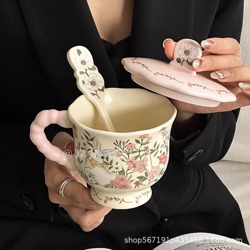 可爱设计感卡通花间兔马克杯大容量陶瓷杯子带盖勺精致喝水杯子,餐饮具,玻璃杯,淘宝优惠券,粉丝福利购,淘宝优惠卷
