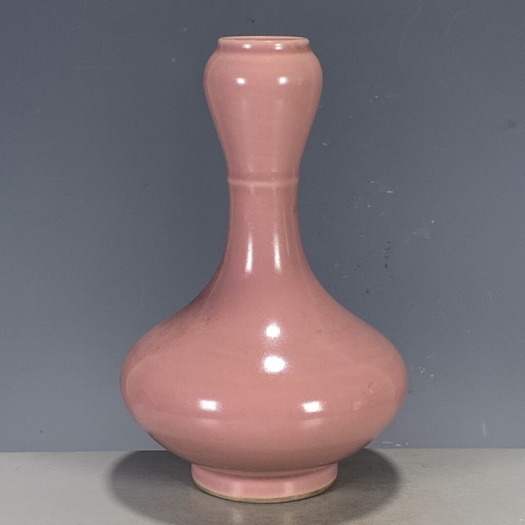 古玩瓷器收藏清代回流单色釉粉胎蒜头瓶花瓶家居装饰品摆件