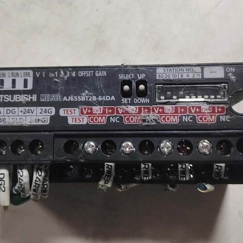 AJ65SBT2B-64DA CC-Link 量输工控模块议价维修