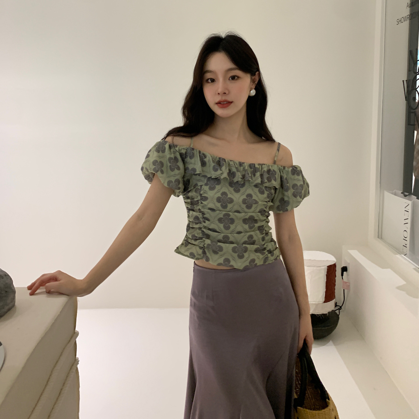 NEW OPEN-5夏甜美辣妹小个子短款一字肩碎花吊带上衣小衫V25S5825