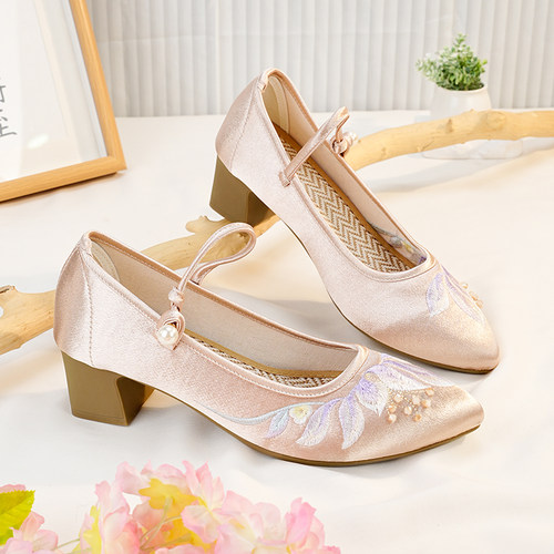 绣花民族风浅口舒适高跟鞋女鞋