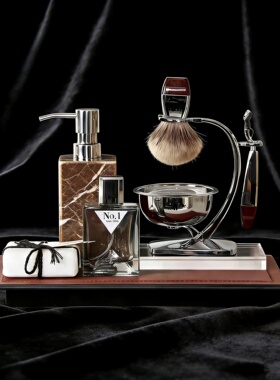 北欧风样板房卫生间装饰摆件