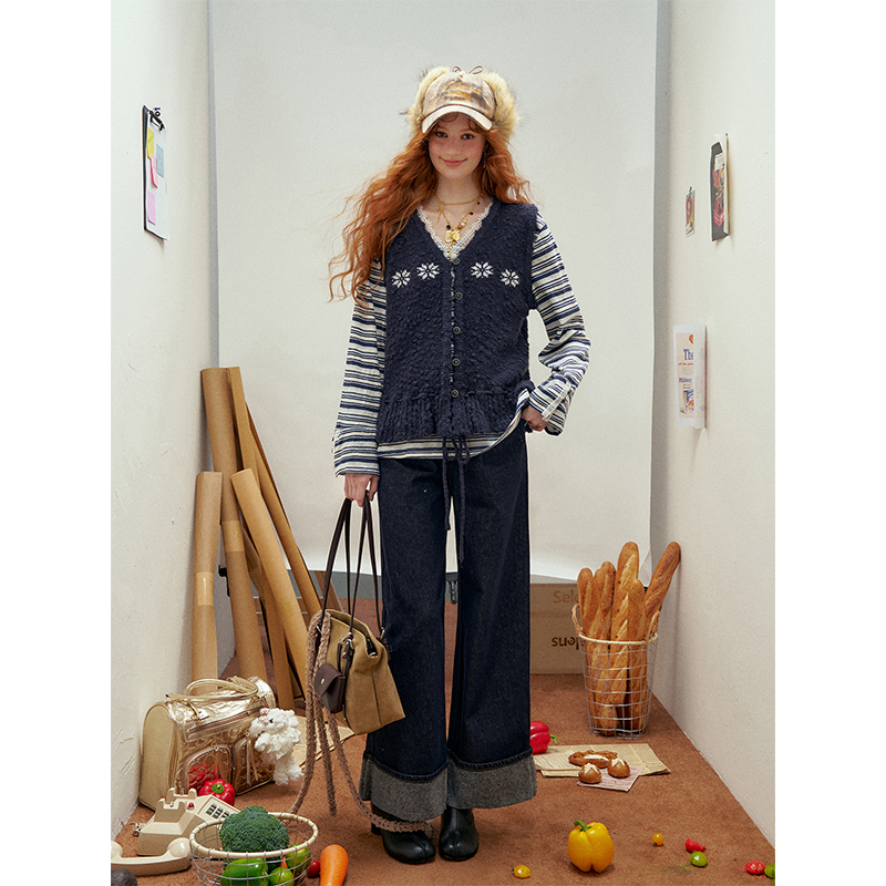 IHDXD刺绣针织马甲2025年秋冬新款学院风叠穿镂空针织背心