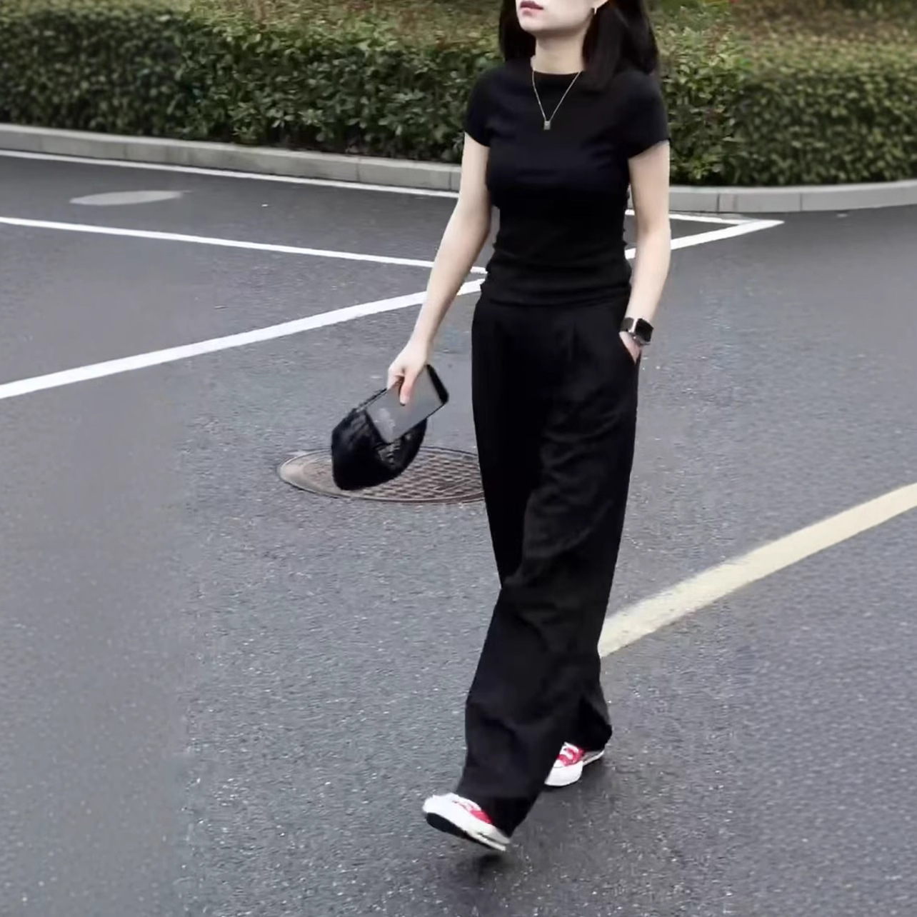 法国coopkoop新款简约基础正肩短袖t恤时尚垂坠感直筒裤女