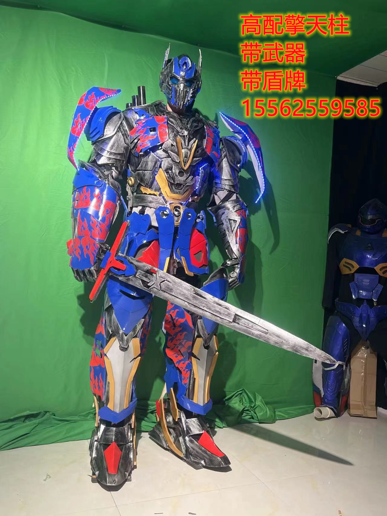 新擎天柱机甲服装变形金刚钢铁侠