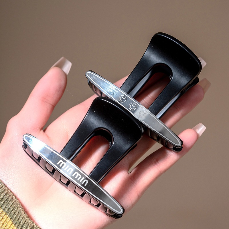 奥特莱斯2025新款钛钢镜面金属字母抓夹中号亚克力发夹质感盘发