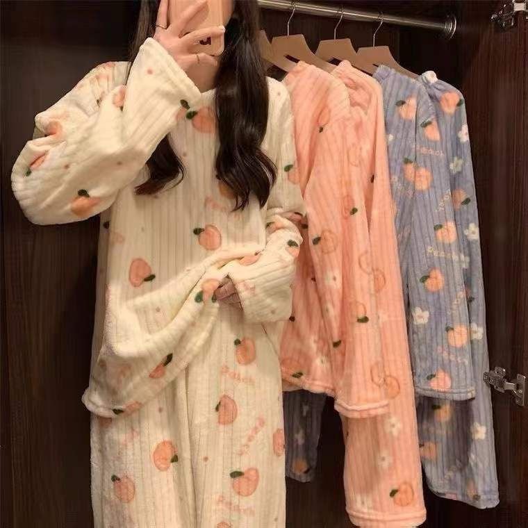 秋冬款小熊印花珊瑚绒睡衣套装女外穿宽松暖暖家居服长袖两件套
