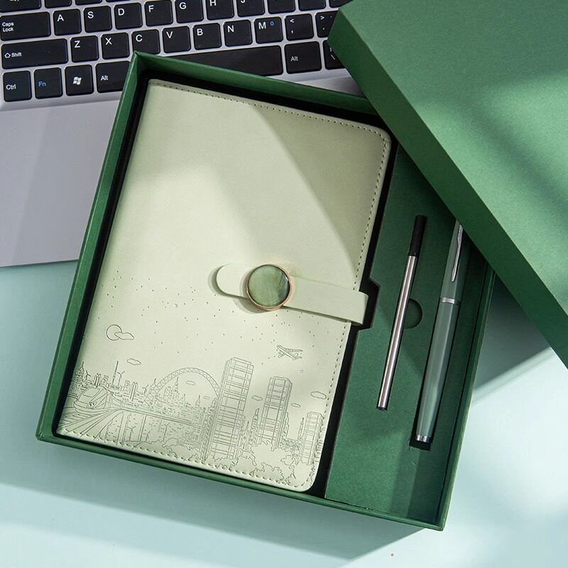 笔记本本子2025年新款a5加厚商务皮面记事本定制可印logo高级感大学办公毕业季送老师会议记录本礼盒套装