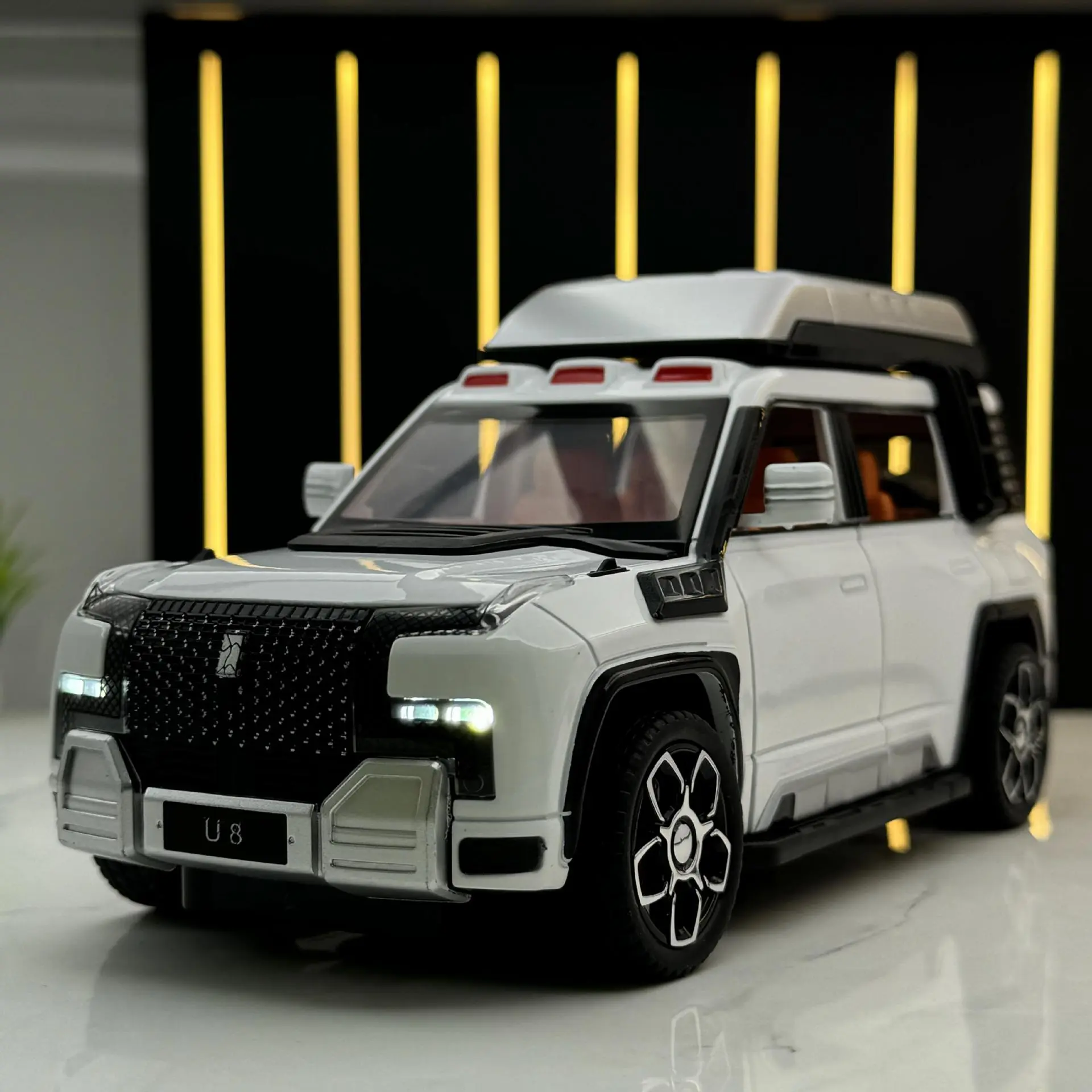 新豪迪合金车模1:24新能源U8越野玩家版带声光回力玩具车音效模型