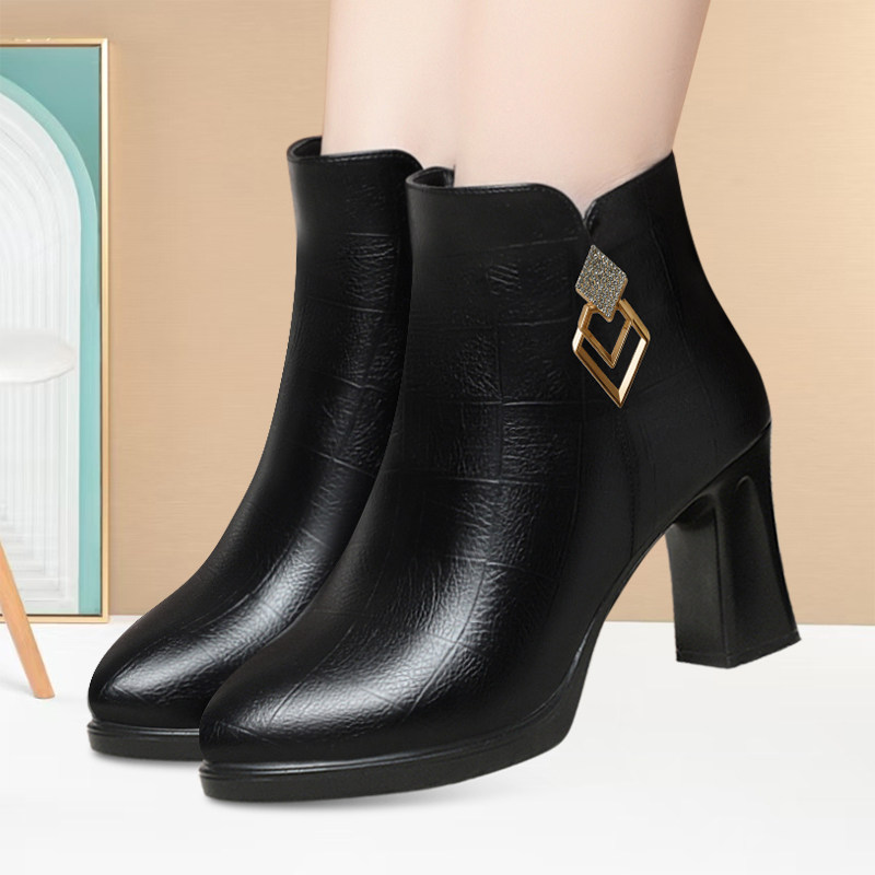 耐磨软皮旗袍皮靴新款通勤工作靴加绒女靴保暖百搭靴子粗跟时装靴